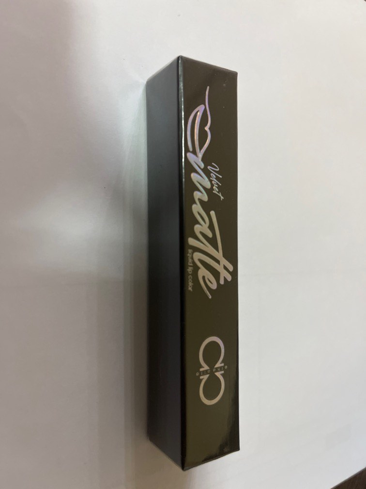 Review Lipstik Velvet Luxe dari Alha Alfa – Ringan & Lembut!
